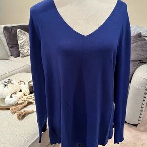 Chico’s Button Detail V-Neck Pullover Sweater in Deep Royal Blue
